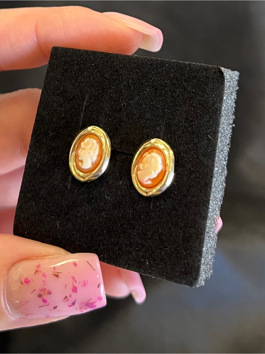 Antique Victorian Seashell 14k Gold Cameo Earrings